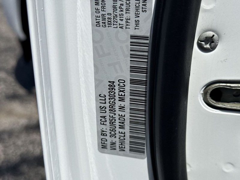 Ram 2500 Vehicle Full-screen Gallery Image 51