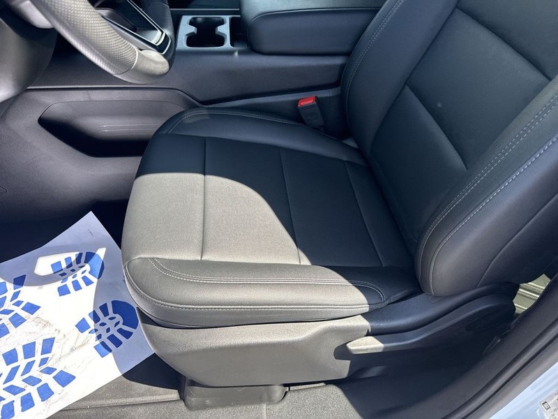 Chevrolet Silverado EV Vehicle Full-screen Gallery Image 31