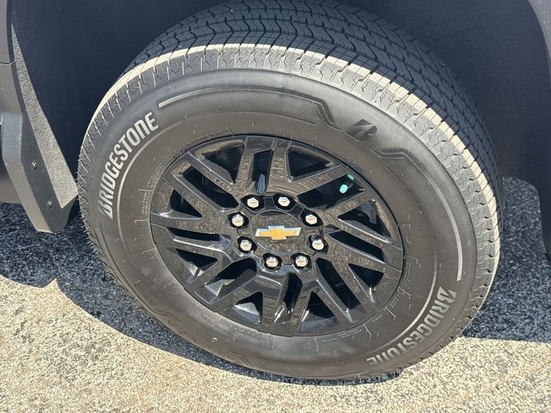 Chevrolet Silverado EV Vehicle Full-screen Gallery Image 42