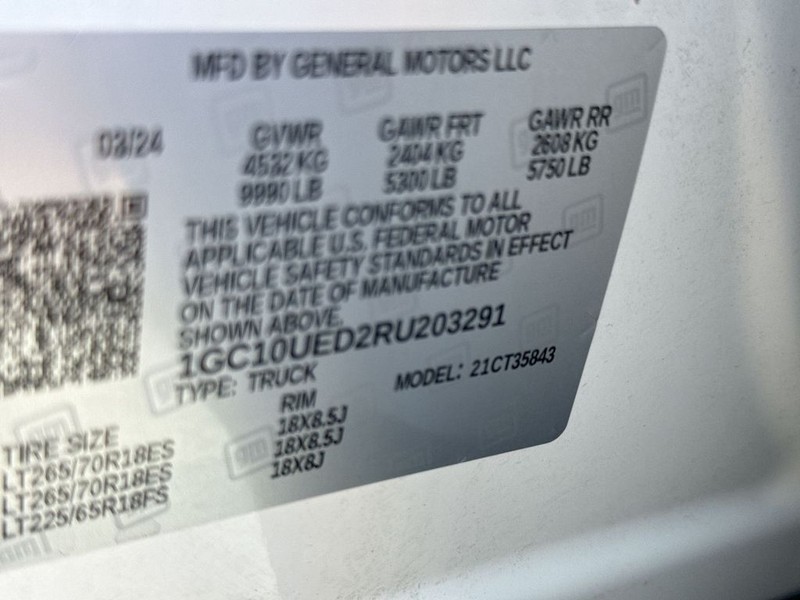 Chevrolet Silverado EV Vehicle Full-screen Gallery Image 43