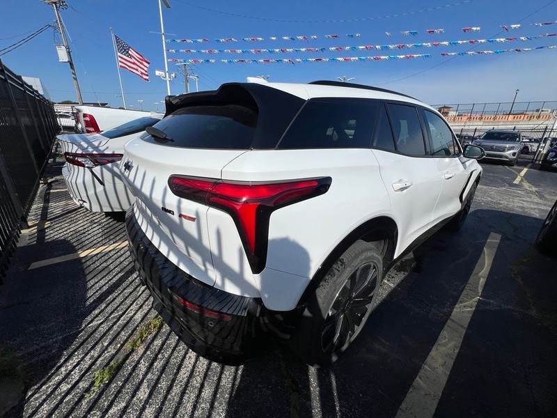 Chevrolet Blazer EV Vehicle Full-screen Gallery Image 04