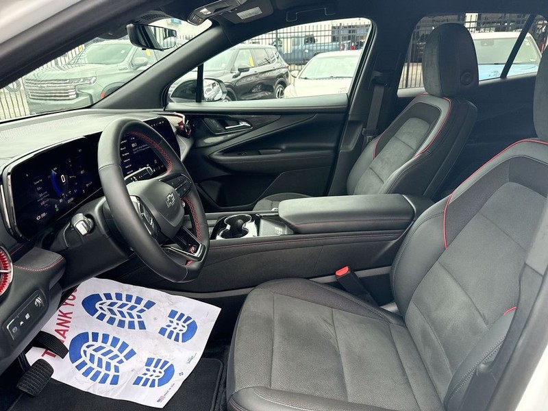 Chevrolet Blazer EV Vehicle Full-screen Gallery Image 26