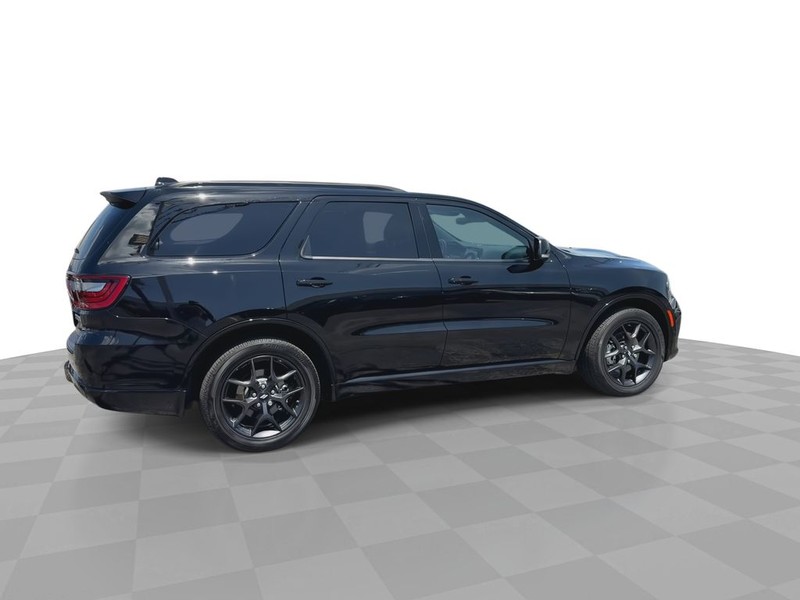 Dodge Durango Vehicle Full-screen Gallery Image 09