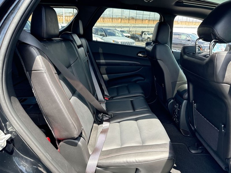 Dodge Durango Vehicle Full-screen Gallery Image 29
