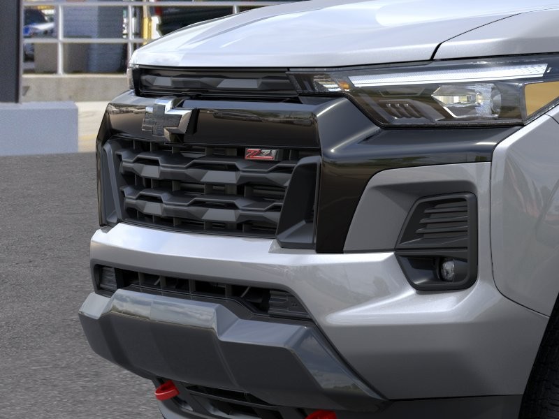 Chevrolet Colorado Vehicle Full-screen Gallery Image 13