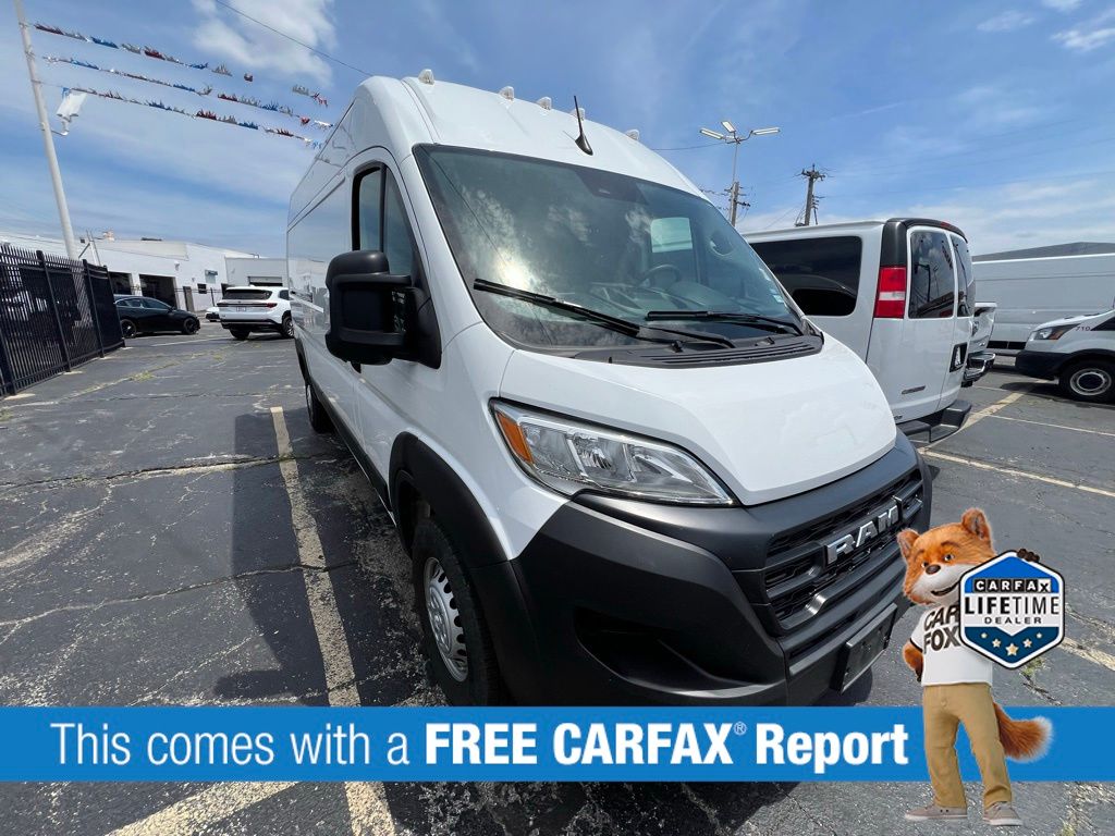 Ram ProMaster 2500 Vehicle Full-screen Gallery Image 3