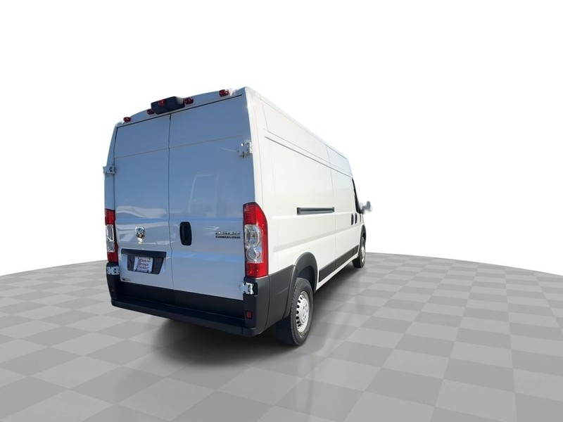 Ram ProMaster Cargo Van Vehicle Full-screen Gallery Image 13