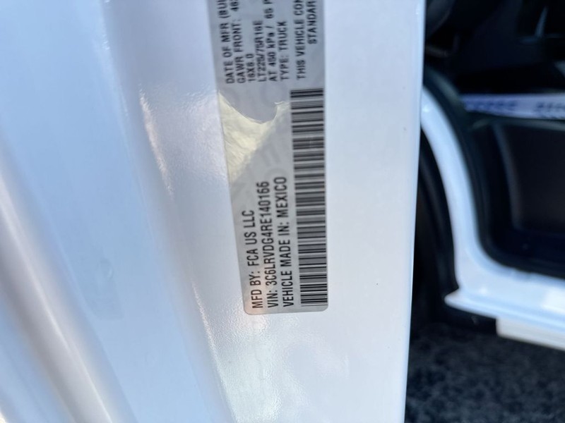 Ram ProMaster Cargo Van Vehicle Full-screen Gallery Image 34