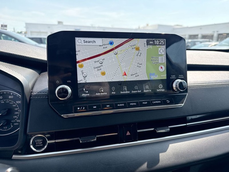 Mitsubishi Outlander Vehicle Full-screen Gallery Image 20