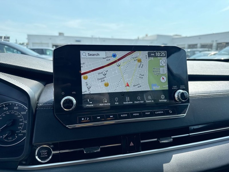 Mitsubishi Outlander Vehicle Full-screen Gallery Image 21