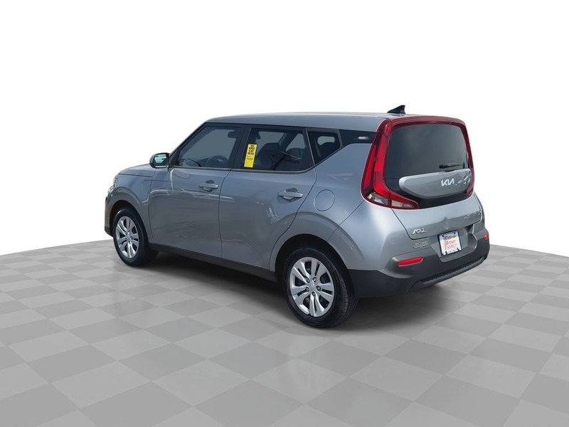 Kia Soul Vehicle Full-screen Gallery Image 10