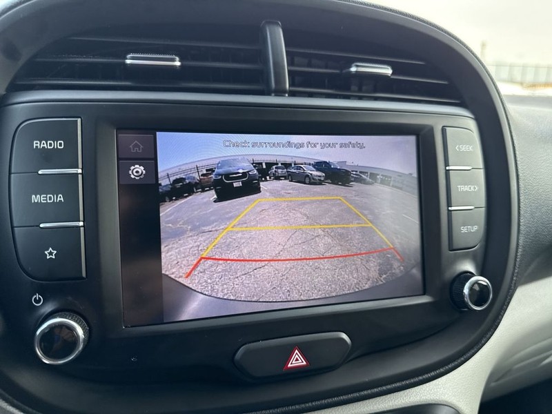 Kia Soul Vehicle Full-screen Gallery Image 27