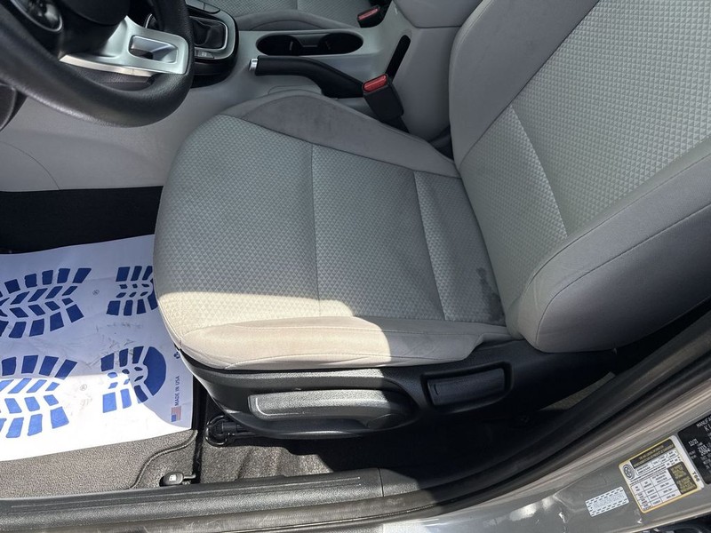 Kia Soul Vehicle Full-screen Gallery Image 31