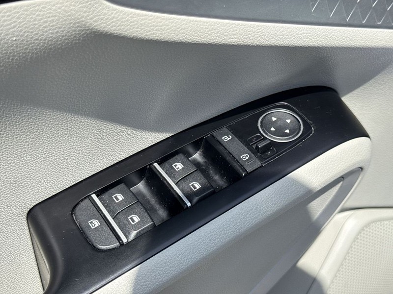 Kia Soul Vehicle Full-screen Gallery Image 33