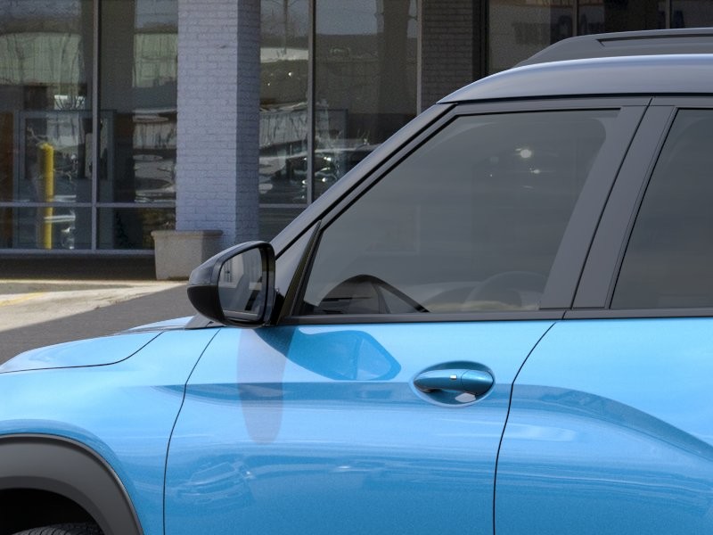 Chevrolet Trailblazer Vehicle Full-screen Gallery Image 12