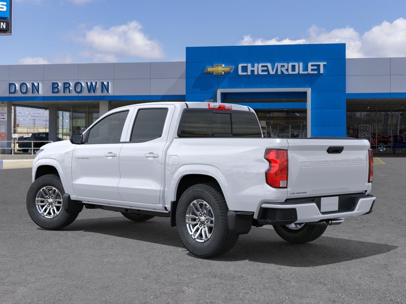 Chevrolet Colorado Vehicle Full-screen Gallery Image 3