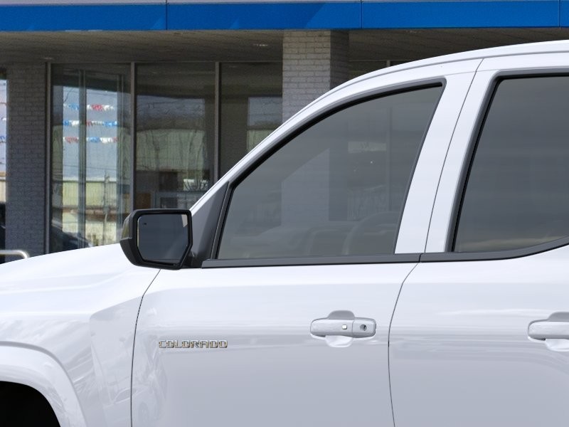 Chevrolet Colorado Vehicle Full-screen Gallery Image 12