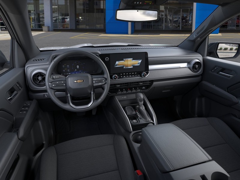 Chevrolet Colorado Vehicle Full-screen Gallery Image 15