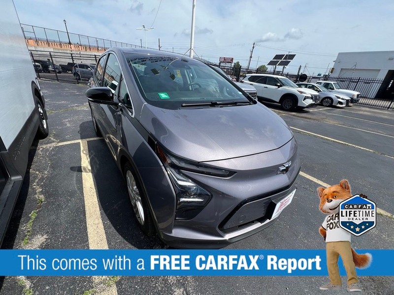 Chevrolet Bolt EV Vehicle Full-screen Gallery Image 02