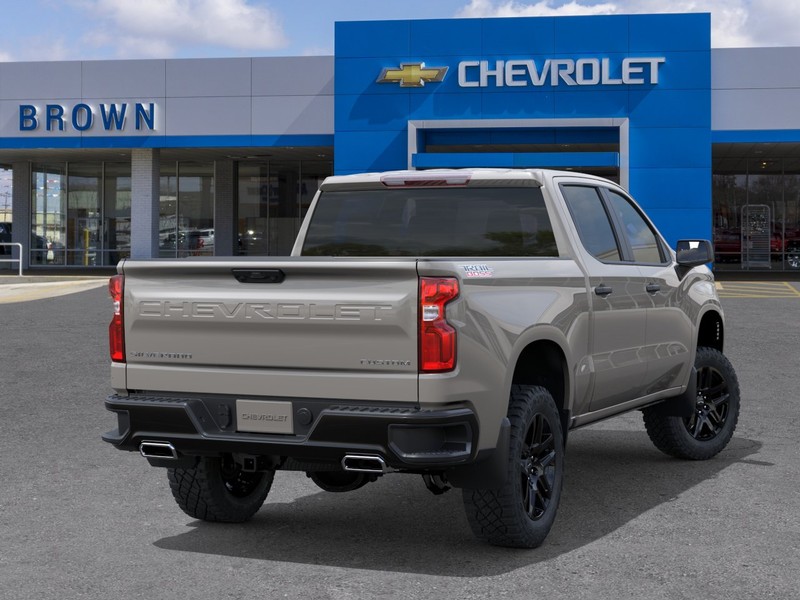 Chevrolet Silverado 1500 Vehicle Full-screen Gallery Image 4