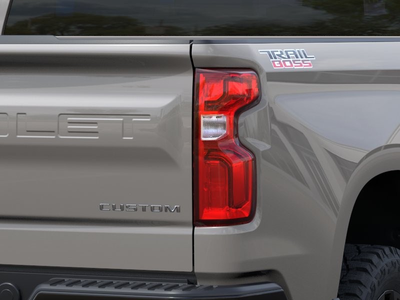 Chevrolet Silverado 1500 Vehicle Full-screen Gallery Image 11