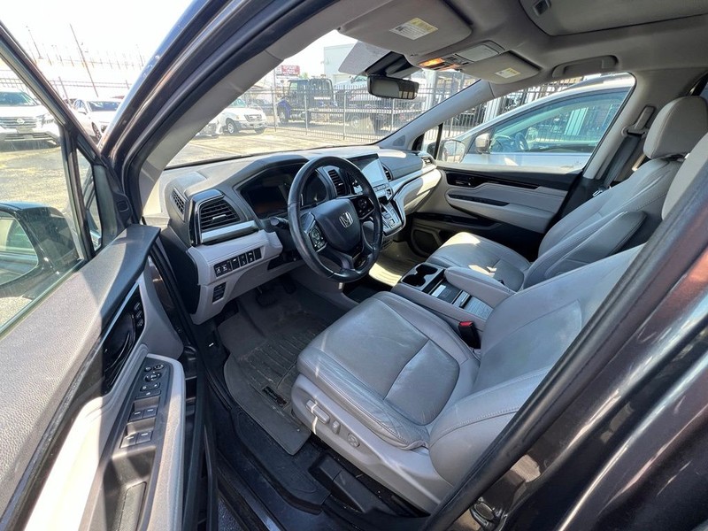 Honda Odyssey Vehicle Full-screen Gallery Image 7