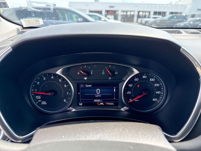 Chevrolet Equinox Vehicle Full-screen Gallery Image 13