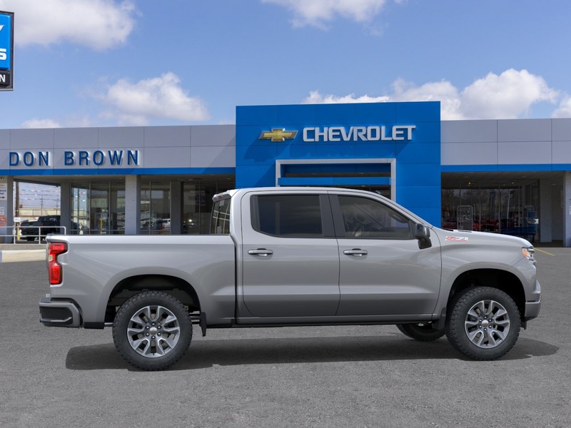 Chevrolet Silverado 1500 Vehicle Full-screen Gallery Image 5
