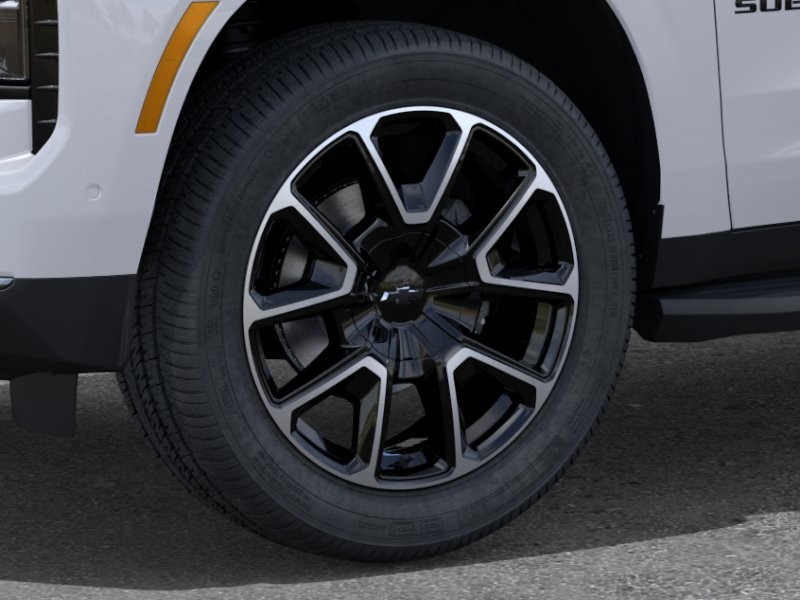 Chevrolet Suburban Vehicle Full-screen Gallery Image 9