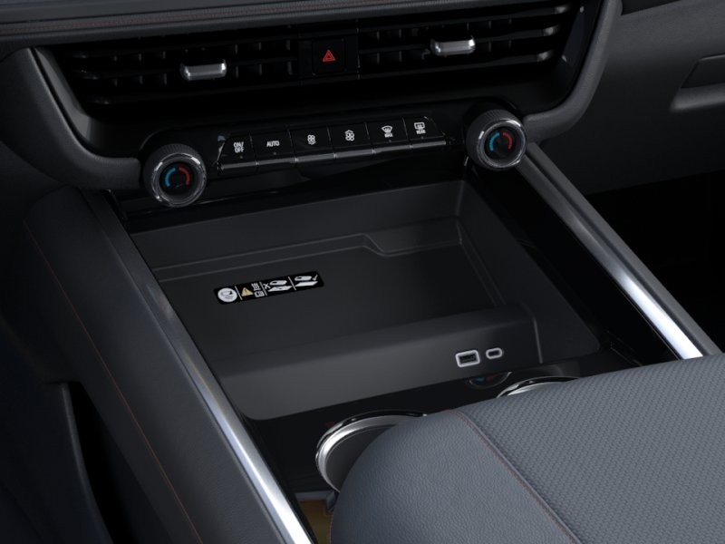 Chevrolet Suburban Vehicle Full-screen Gallery Image 23