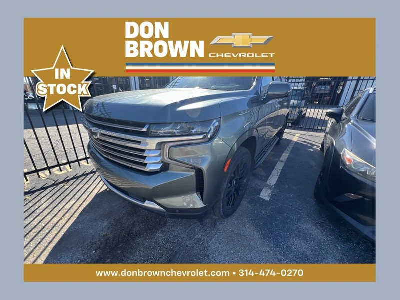 Chevrolet Suburban Vehicle Full-screen Gallery Image 01