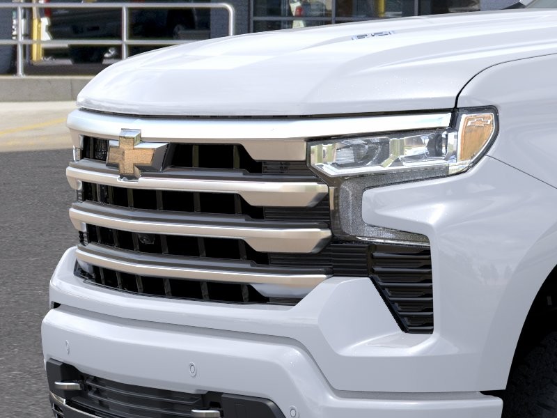 Chevrolet Silverado 1500 Vehicle Full-screen Gallery Image 13