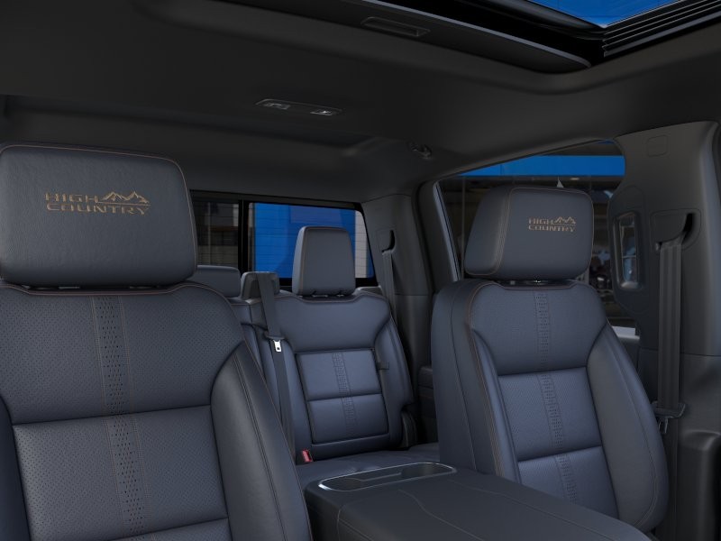 Chevrolet Silverado 1500 Vehicle Full-screen Gallery Image 24