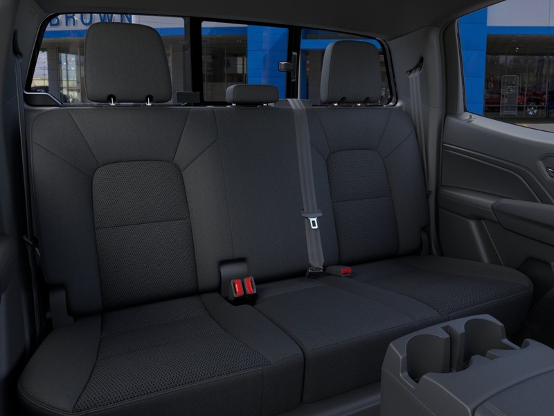 Chevrolet Colorado Vehicle Full-screen Gallery Image 17