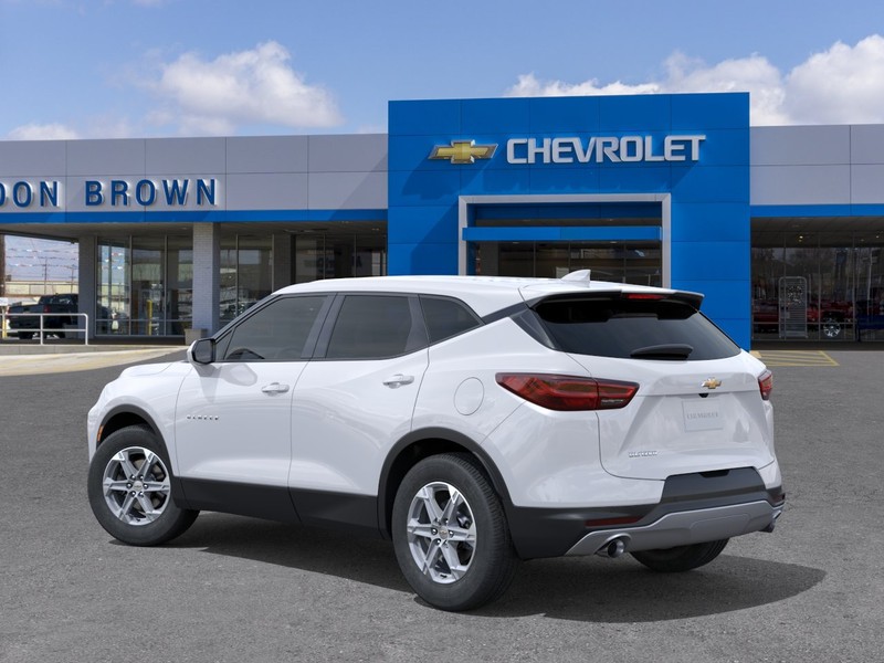 Chevrolet Blazer Vehicle Full-screen Gallery Image 3