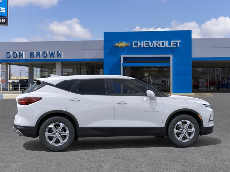 Chevrolet Blazer Vehicle Full-screen Gallery Image 5