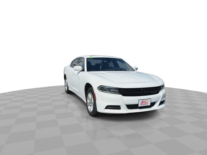 Dodge Charger Vehicle Full-screen Gallery Image 4