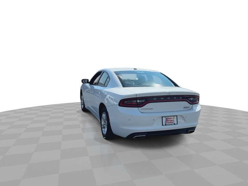 Dodge Charger Vehicle Full-screen Gallery Image 11