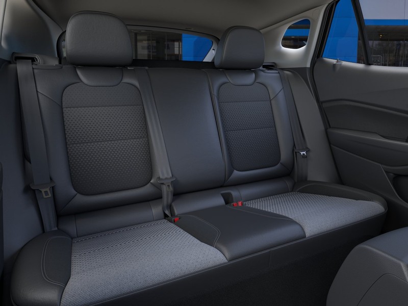 Chevrolet Trax Vehicle Full-screen Gallery Image 17