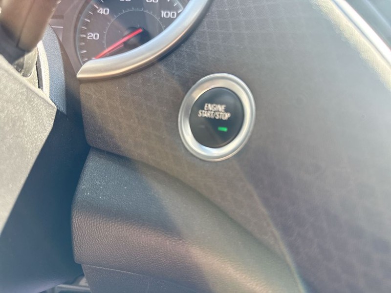 Chevrolet Malibu Vehicle Full-screen Gallery Image 23
