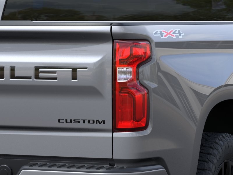 Chevrolet Silverado 1500 Vehicle Full-screen Gallery Image 11