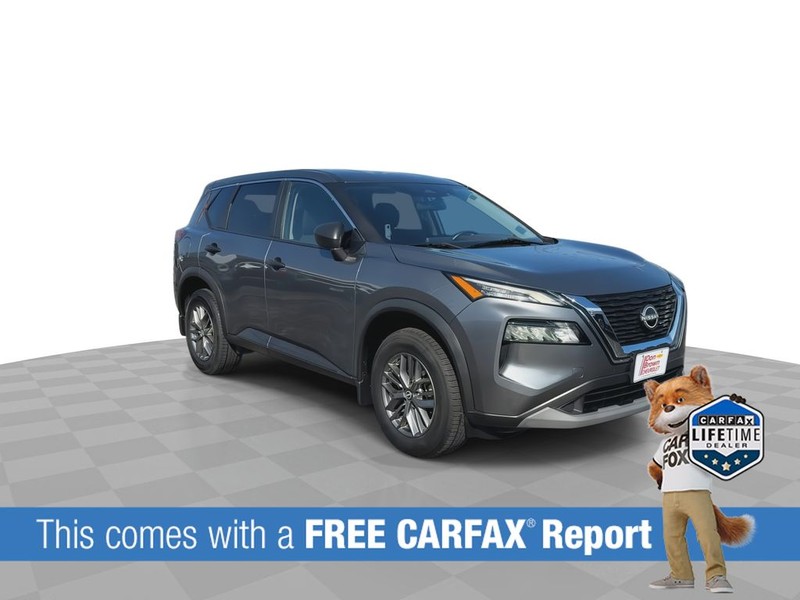 Nissan Rogue Vehicle Full-screen Gallery Image 3
