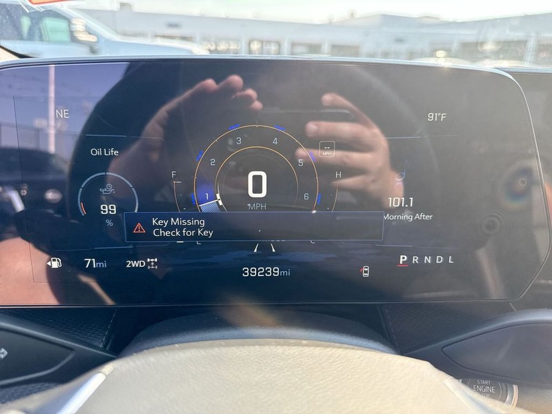 Chevrolet Equinox Vehicle Full-screen Gallery Image 19