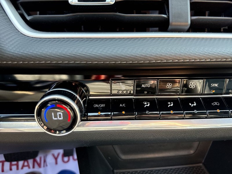 Chevrolet Equinox Vehicle Full-screen Gallery Image 42