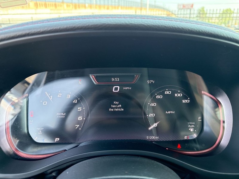 Ram 1500 Vehicle Full-screen Gallery Image 18