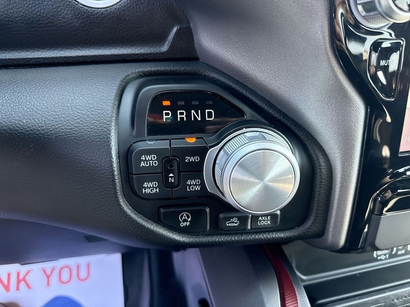 Ram 1500 Vehicle Full-screen Gallery Image 23