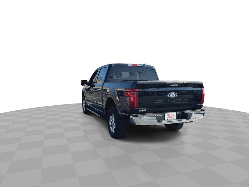 Ford F-150 Vehicle Full-screen Gallery Image 10