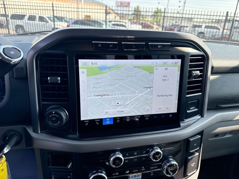 Ford F-150 Vehicle Full-screen Gallery Image 22