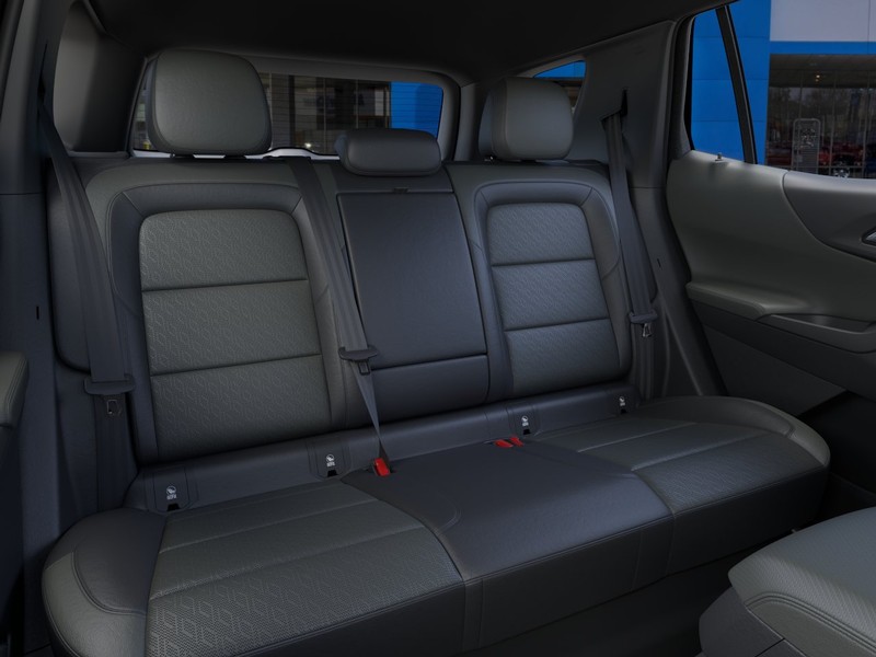 Chevrolet Equinox Vehicle Full-screen Gallery Image 17