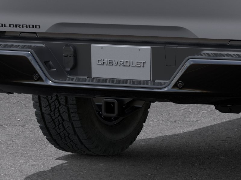 Chevrolet Colorado Vehicle Full-screen Gallery Image 14